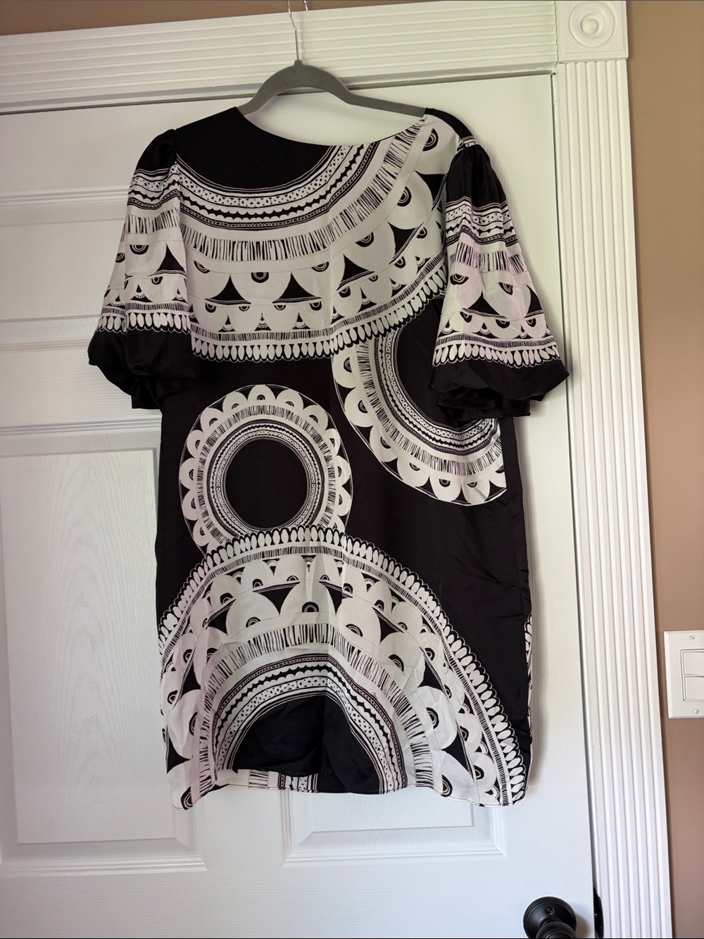 Final sale - like new worn once Trina Turk Black and White Geometric Mini Dress